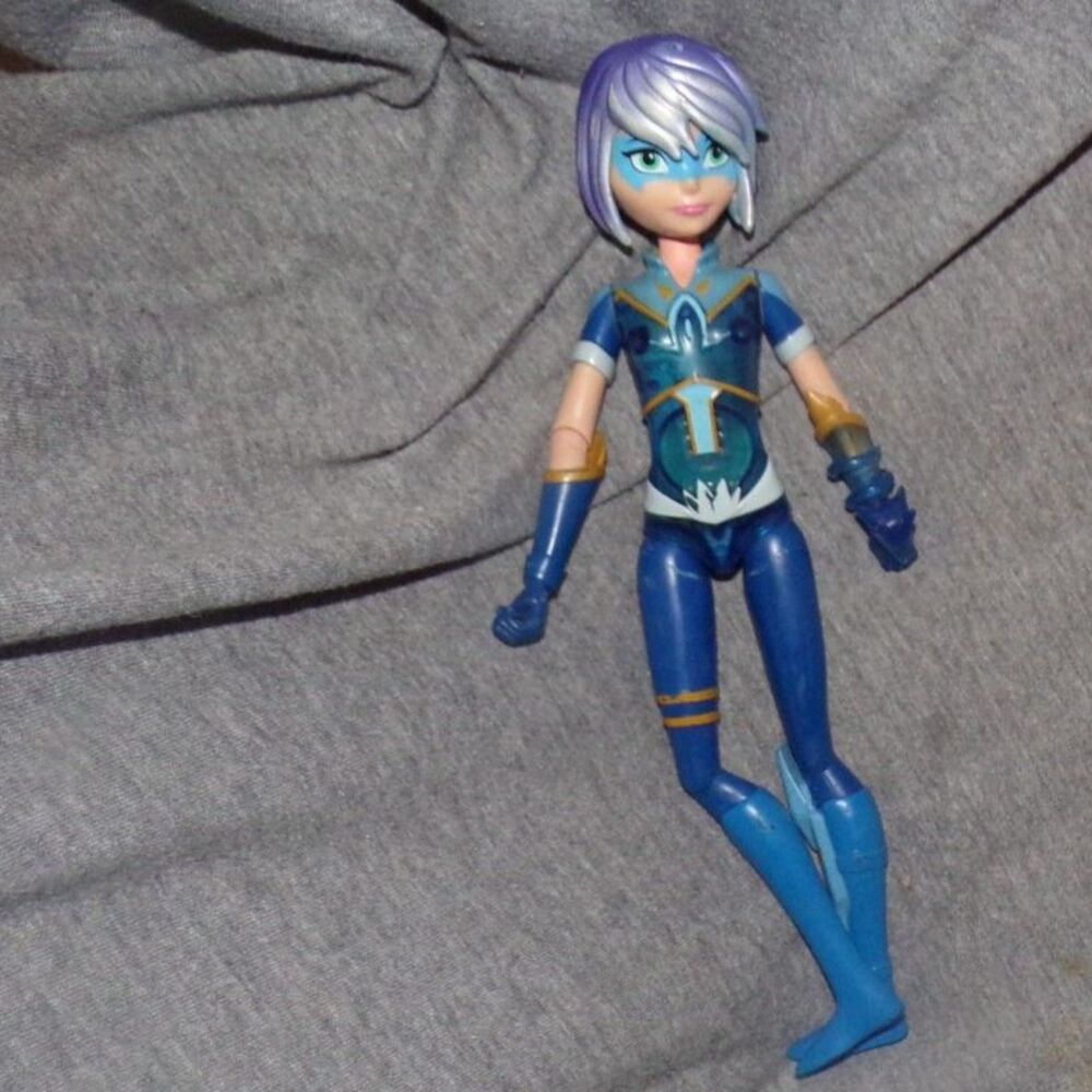 Zarya Moonwolf Mysticons Doll Action Figure